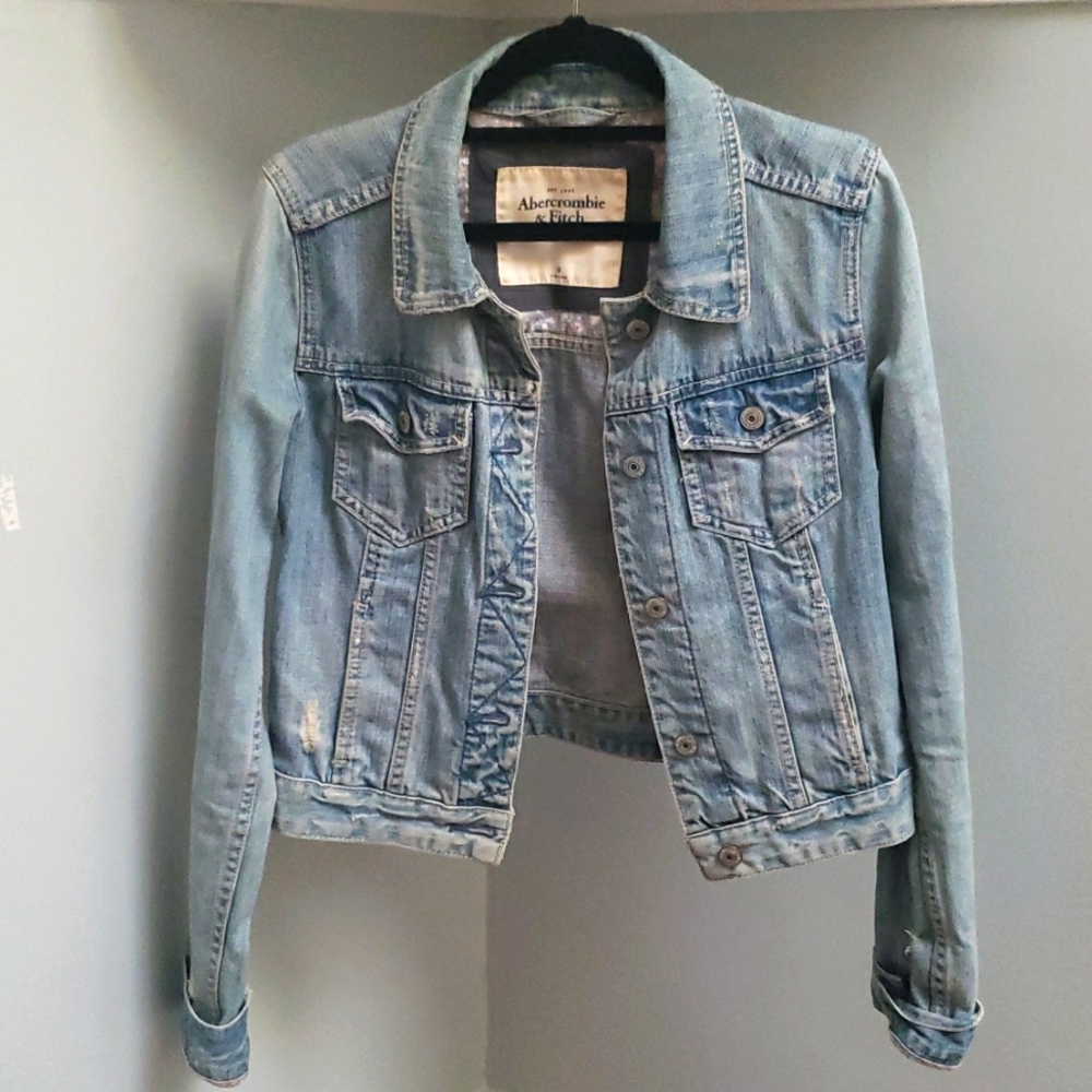 Abercrombie & Fitch Denim Jacket Size M